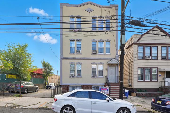 Photo of 305 Cator Avenue Bsmt, Jersey City West Bergen NJ