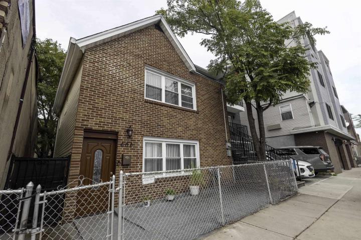 Photo of 606 54th Street, West New York NJ