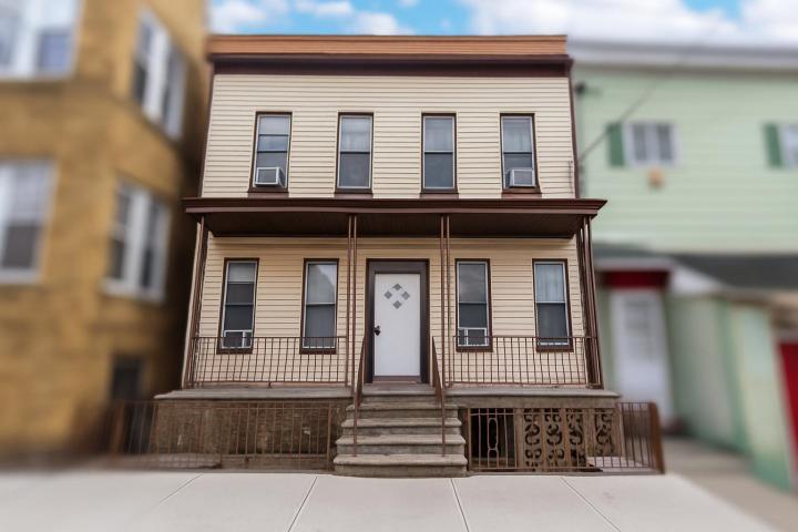 Photo of 415 24th Street