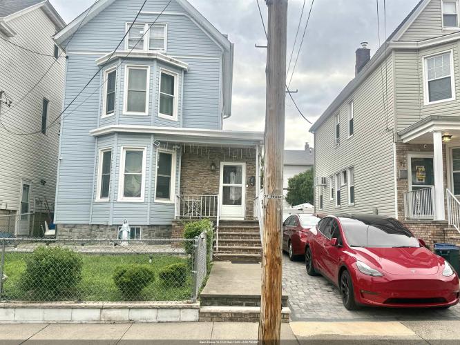 Photo of 69 Humphrey Avenue, Bayonne NJ