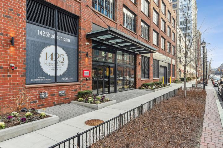 Photo of 1425 Hudson Street 11a