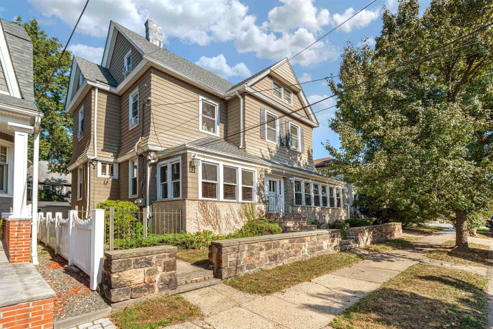 Photo of 93 West 35th Street, Bayonne NJ
