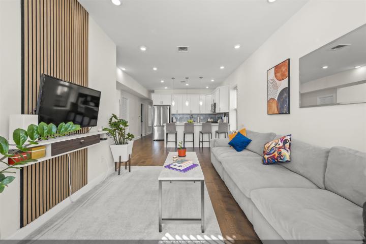 Photo of 21 Concord Street 2, Jersey City Heights NJ