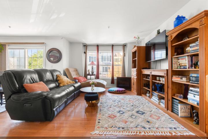 Photo of 6 Elco Court, Bayonne NJ