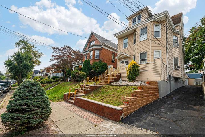 Photo of 98 West 31st Street, Bayonne NJ