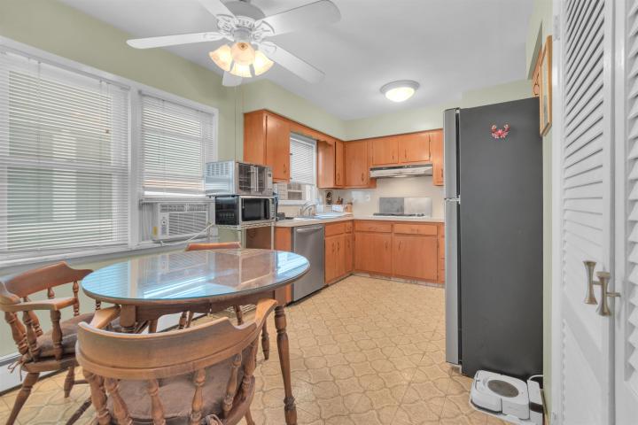 Photo of 7 Country Village Court, Bayonne NJ