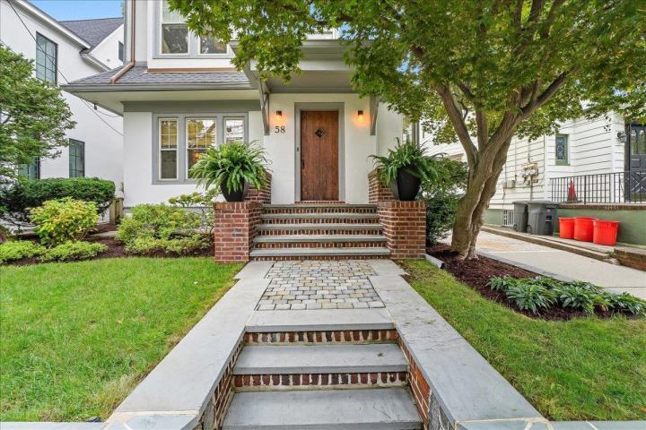 Photo of 56-58 Bonn Pl