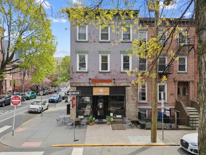 Photo of 227 7th Street