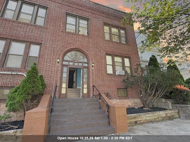 Photo of 452 Avenue E 4, Bayonne NJ
