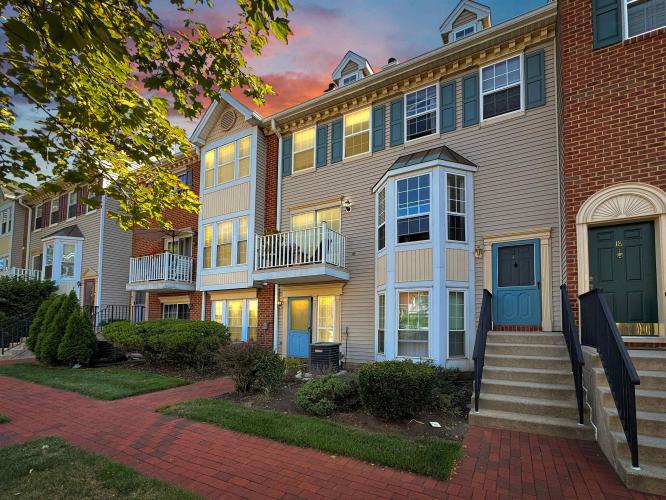 Photo of 20 Redwood Street 20, Jersey City Greenville NJ