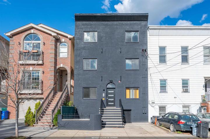Photo of 38 Zabriskie Street 2l, Jersey City Heights NJ