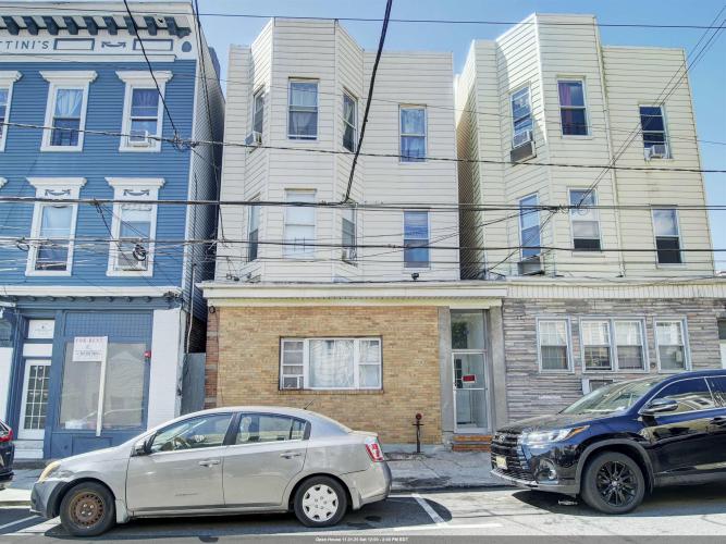 Photo of 411 Monastery Pl