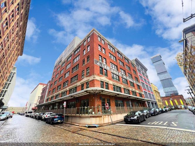 Photo of 140 Bay Street 4j