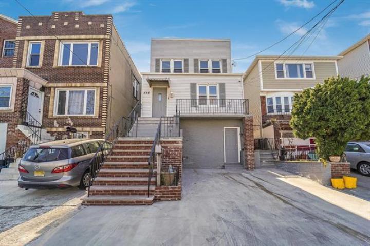Photo of 336 Terrace Avenue