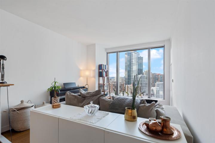 Photo of 99 Hudson Street 2607