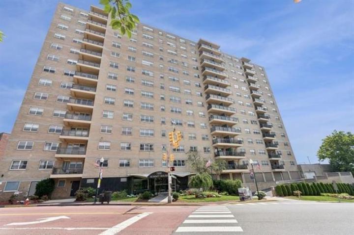 Photo of 7100 Blvd East 11l, Guttenberg NJ