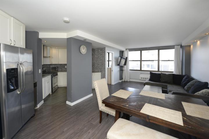 Photo of 7002 Boulevard 21b, Guttenberg NJ