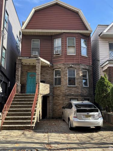 Photo of 204 Sherman Avenue, Jersey City Heights NJ