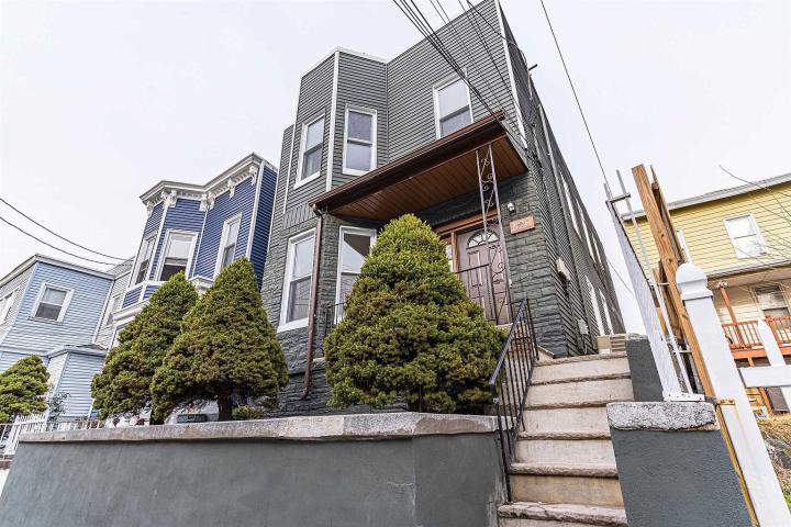 Photo of 620 37th Street, Union City NJ