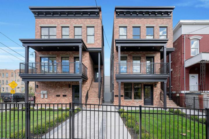 Photo of 24 Clinton Avenue 2