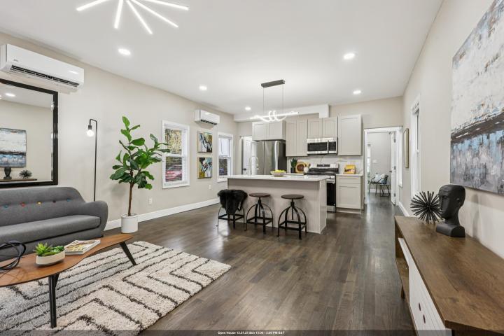 Photo of 299 Claremont Avenue