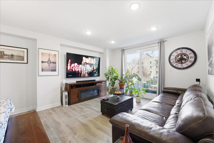 Photo of 101 Shearwater Court East 28, Jersey City Greenville NJ