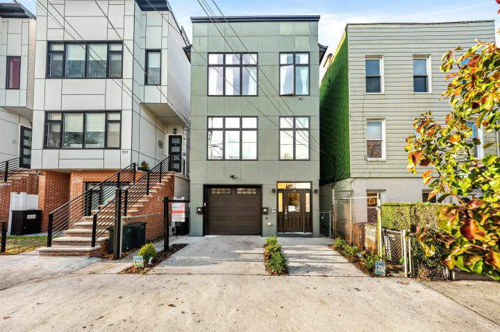 Photo of 193 Halladay Street