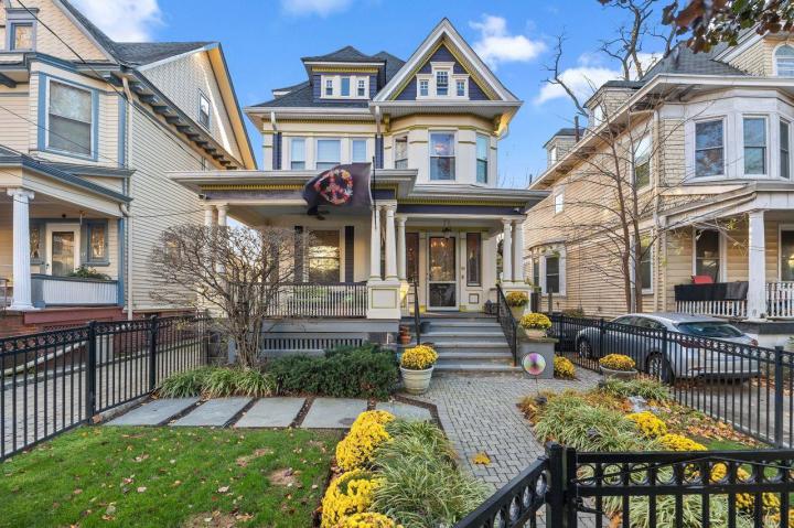 Photo of 99 Bentley Avenue