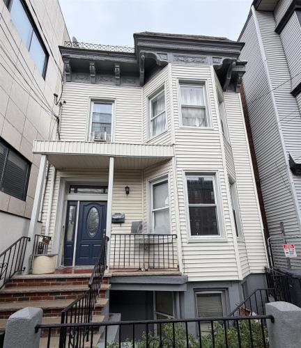 Photo of 2808 Palisade Avenue