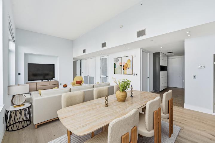 Photo of 1000 Avenue At Port Imperi 703
