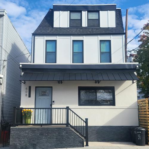 Photo of 608 37th Street, Union City NJ