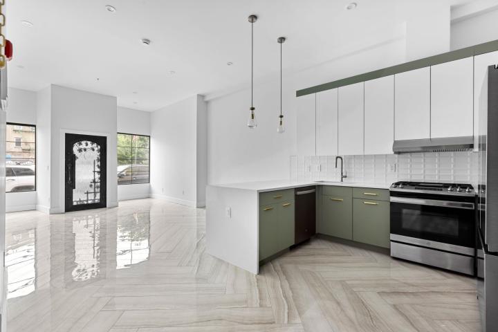 Photo of 322 3rd Street 1