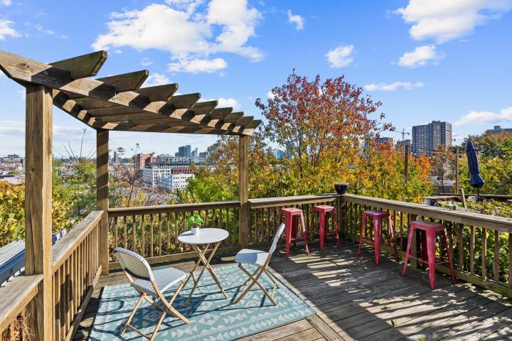 Photo of 134 Ogden Avenue