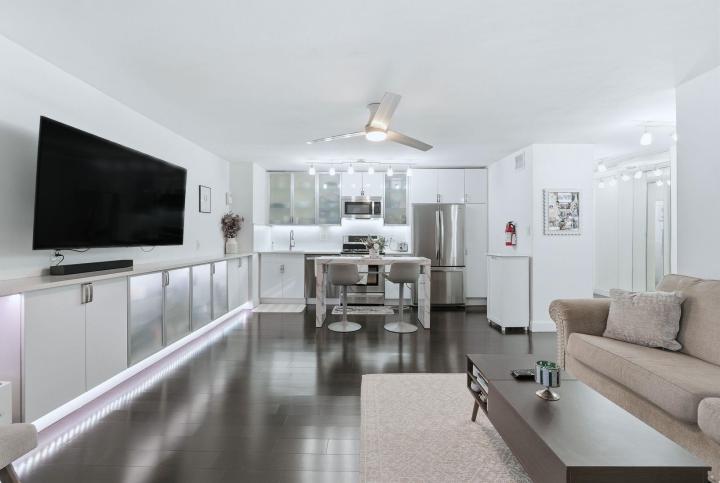 Photo of 6040 Blvd East 30n