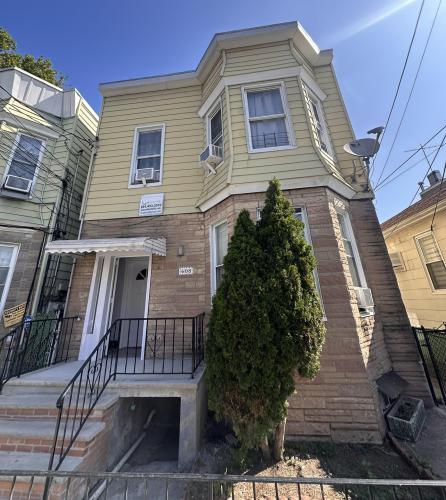 Photo of 608 57th Street