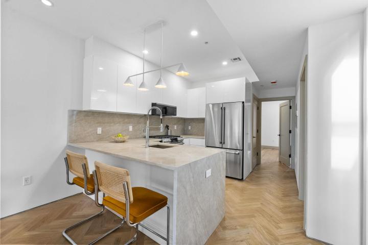 Photo of 392 1st Street 2