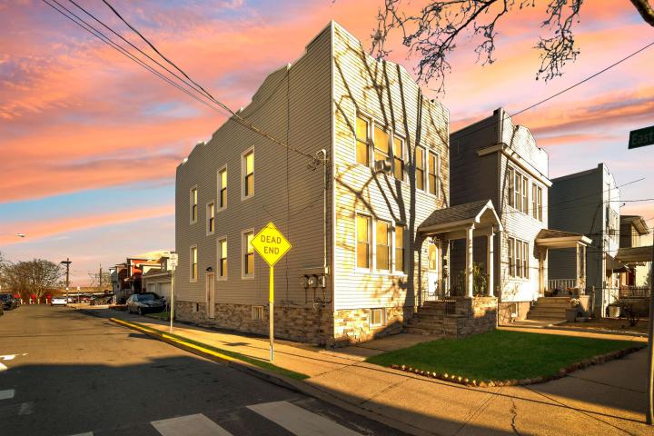 Photo of 16 East Bidwell Avenue