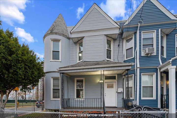 Photo of 668 Palisade Avenue