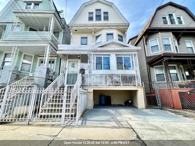 Photo of 253 Jewett Avenue, Jersey City Journal Square NJ