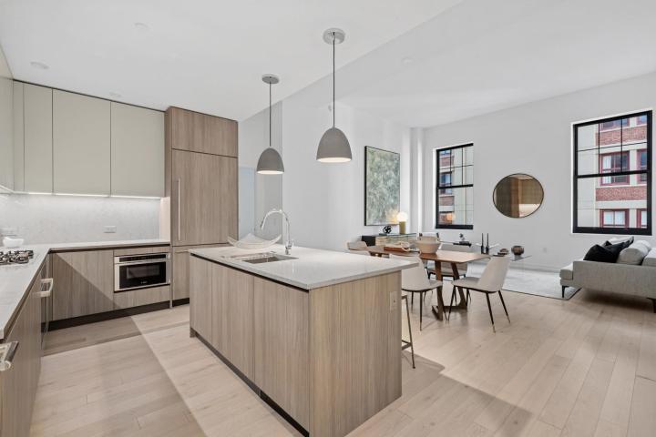 Photo of 155 Bay Street 804