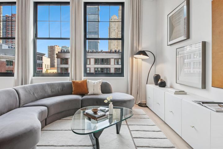 Photo of 155 Bay Street 707