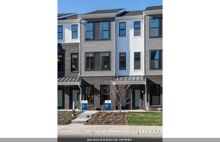 Photo of 200 Balsam Street 210