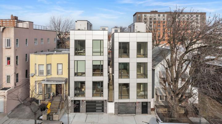 Photo of 136 35th Street 1