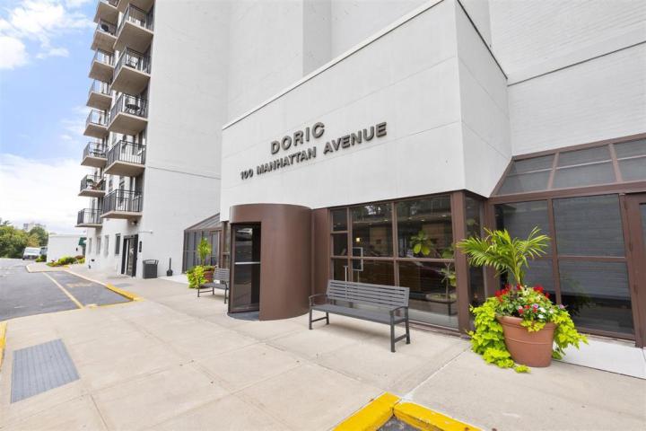 Photo of 100 Manhattan Avenue 413, Union City NJ