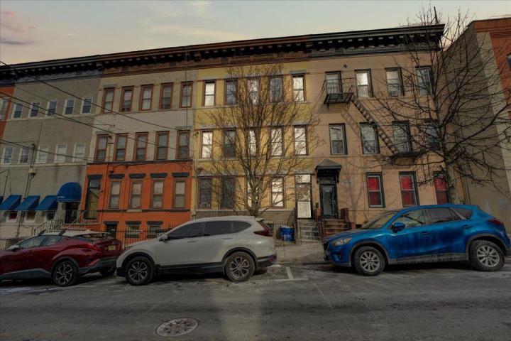 Photo of 1202 13th Street 606