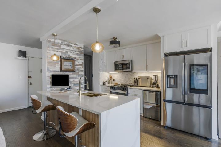 Photo of 9060 Palisade Avenue 710