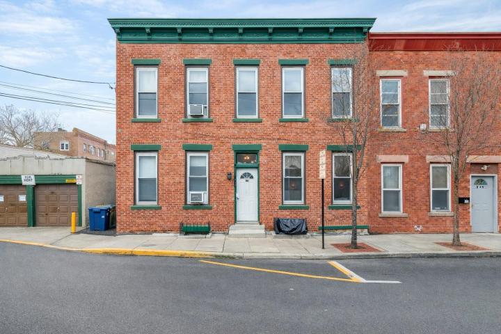 Photo of 545 9th Street