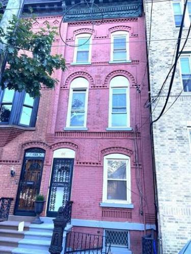 Photo of 137 Palisade Avenue, Jersey City Heights NJ