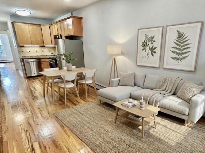 Photo of 349 7th Street 2r