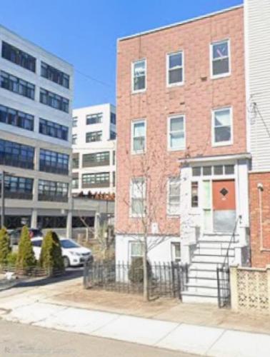 Photo of 60 Laidlaw Avenue